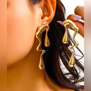 ✨NWT Lightening Statement Gold tone Abstract Hypoallergenic Earrings